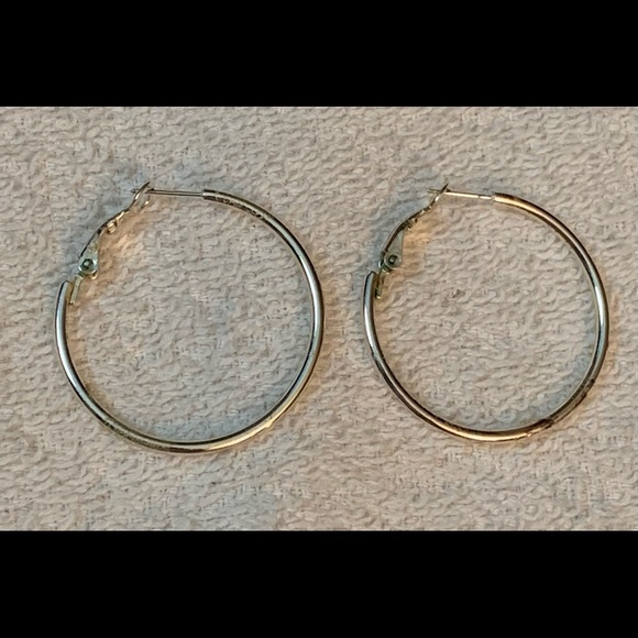 Silver Necklace and Pendant and SilverTone Earrings - Picture 4 of 4